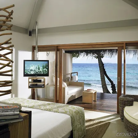 Taj Coral Reef Resort & Spa,Maldives Hembadhu Island Exterior photo