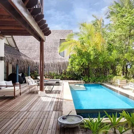 Taj Coral Reef Resort & Spa,Maldives Hembadhu Island Exterior photo