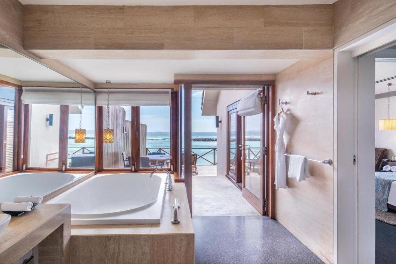 Taj Coral Reef & Spa,maldives Hembadhu Island
